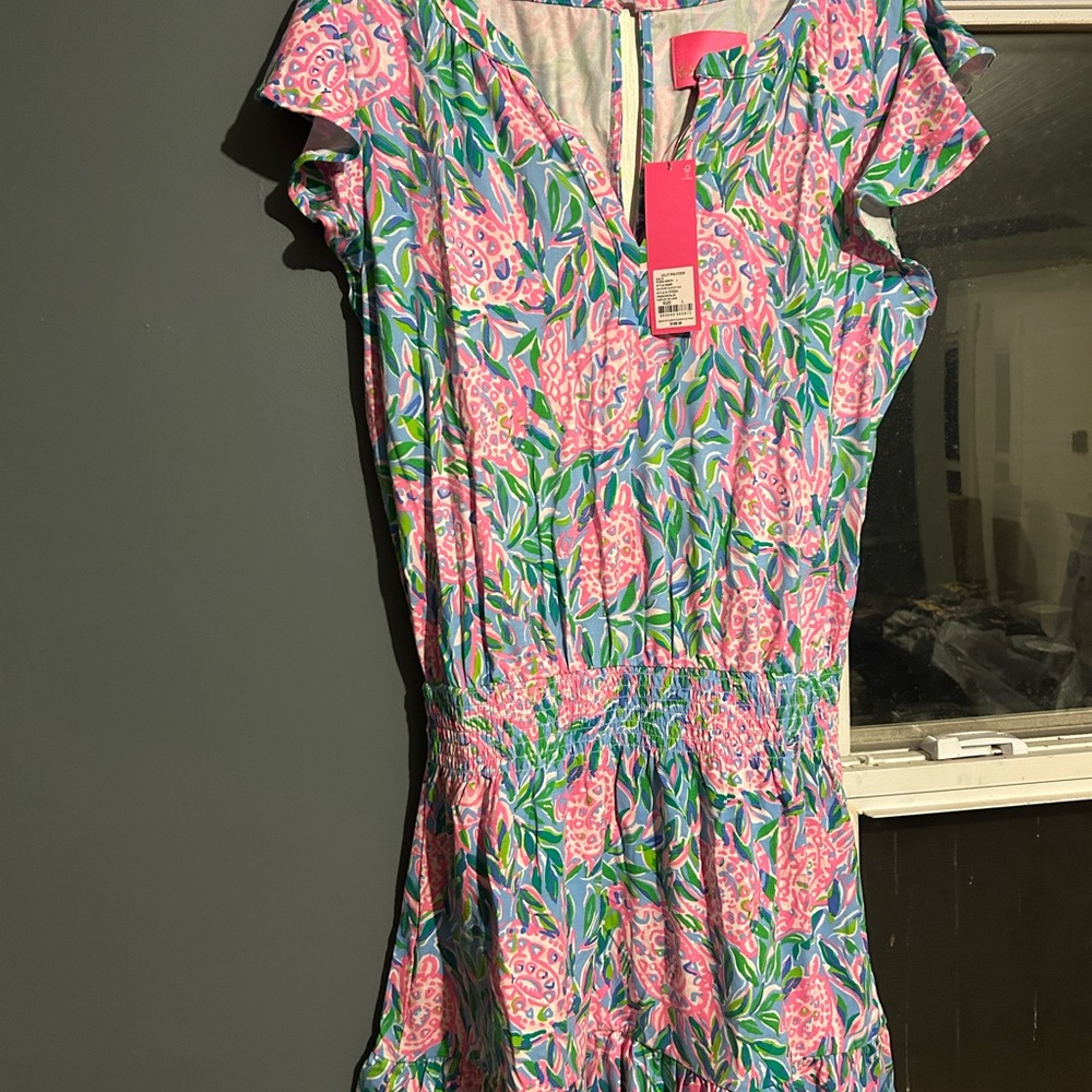 Short sleeved romper